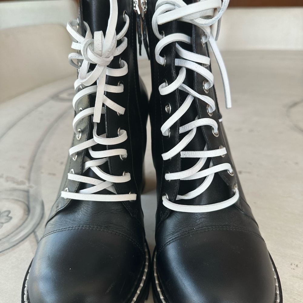 Louis Vuitton Side Zip Star Trail Monogram Ankle Boots Black/White EU 39 - Picture 3 of 4